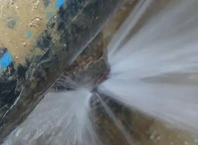 温泉卫生间测漏水施工步骤